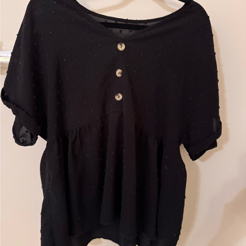 SHEIN Black Textured Button-Up Blouse